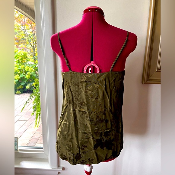 OLIVE GREEN MANGO CAMISOLE WITH BLACK LACE - Picture 2 of 8